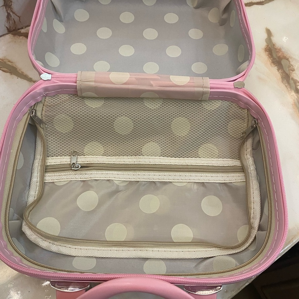 Hello Kitty Pink Heart Embossed Cosmetic Case - Picture 4 of 8